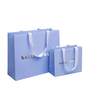 Sacs d'emballage pour vêtements en papier recyclé de luxe faits à la main avec logo personnalisé, ruban de lamination, poignée - Sacs cadeaux de boutique - Product Image 1