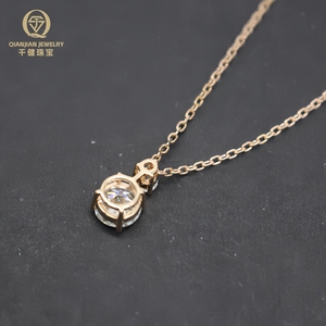Collana con Pendente a Catena a Onda in <span class=keywords><strong>Argento</strong></span> <span class=keywords><strong>925</strong></span> Originale con Moissanite Taglio Brillante Certificata, Placcata Oro/Oro Rosa/<span class=keywords><strong>Argento</strong></span> - Product Image 2
