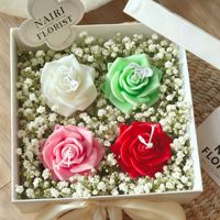 Lilin Aroma Mawar Tiga Dimensi untuk Hari Valentine dengan Suasana Mewah dan Lilin Berbentuk Bunga yang Realistis
