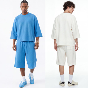 Set di T-Shirt e Pantaloncini da Uomo, Maglietta Oversize e Pantaloncini <span class=keywords><strong>Capri</strong></span> Larghi, Set Termico 2 Pezzi, <span class=keywords><strong>Abbigliamento</strong></span> Maschile di Design - Product Image 2