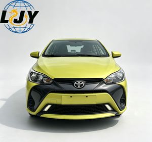 Offre Spéciale 2016 Toyota YARIS L Zhixuan 1.5E CVT Glamour 1.5L LHD, Voiture d'occasion 5 places à hayon, Économie de <span class=keywords><strong>carburant</strong></span>, pour l'exportation - Product Image 1