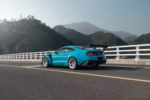 Alerón Trasero de Fibra de Carbono en Estado Nuevo para Ford Mustang, Estilo GTD Mejorado - Product Image 4
