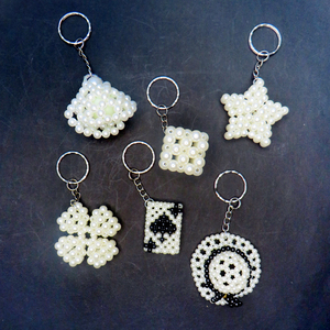 Nouveau mignon Anti-chute accessoire à la mode Imitation perle trèfle à quatre feuilles décoratif porte-clés téléphone sac fête pendentifs cadeau - Product Image 6