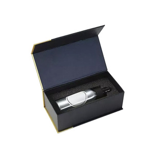 Boîte <span class=keywords><strong>de</strong></span> parfum magnétique rigide stratifiée mate personnalisée Boîte <span class=keywords><strong>de</strong></span> papier à couvercle rabattable Boîte d'emballage <span class=keywords><strong>de</strong></span> papier kraft pour huiles essentielles avec couvercle - Product Image 4