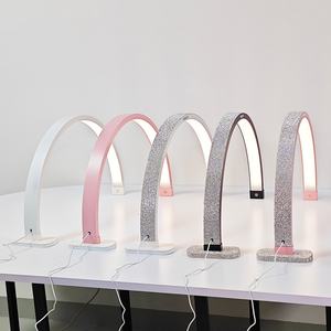 Lampe de table LED portable demi-lune de 30 pouces de haute qualité avec support de téléphone pour manucure, beauté et maquillage - Product Image 2