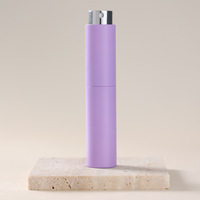 Vente en gros de vaporisateur de bouteille de parfum en verre torsadé vide rechargeable coloré personnalisé de 10ml avec logo personnalisé