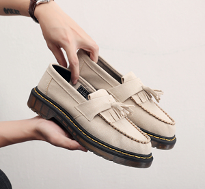 Mocassini da Uomo in Pelle Scamosciata con Nappine e <span class=keywords><strong>Suola</strong></span> Platform con Cuciture Gialle, <span class=keywords><strong>Scarpe</strong></span> Eleganti Retrò per il Pendolarismo Quotidiano - Product Image 3