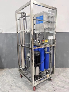 Équipement <span class=keywords><strong>de</strong></span> purification d'eau par osmose inverse pour petites entreprises 250L/500L/1000L, structure en acier inoxydable avec <span class=keywords><strong>pompe</strong></span> comme composant central - Product Image 5