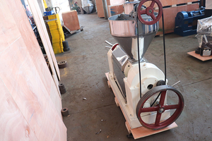 Presse à huile de petite taille 1,4-2T/D, presse à froid, extracteur d'huile de soja, machine d'extraction d'huile, presse à huile de noix de coco - Product Image 3
