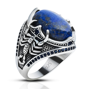 Anello da uomo scorpione elegante e unico in argento Sterling 925 con lapislazzuli Big Stone Designs anelli in argento da uomo - Product Image 1