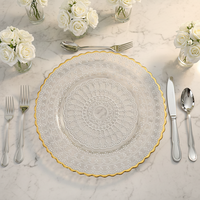 Assiettes de présentation classiques en verre à bord doré, sous-assiettes décoratives pour hôtels, restaurants, mariages, centres de table, vente en gros