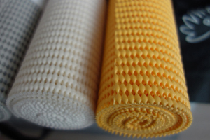 Personnalisation du fabricant Doublure d'étagère d'armoire de cuisine non adhésive en maille antidérapante pour armoires et étagères - Product Image 5