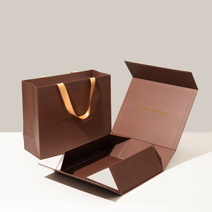 Lionwrapack tùy chỉnh gấp cứng nhắc từ hộp quà tặng FSC chứng nhận tái chế bao bì giấy cho quần áo Quà Tặng - Product Image 3