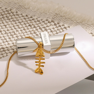   Collier pendentif en forme d'arête de poisson en acier inoxydable plaqué or 18 carats, design simple, bijoux tendance - Product Image 3