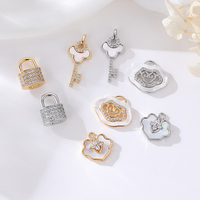Breloques Clé et Cadenas Incrustées de Zircon, Pendentif Ruyi Cadenas Micro-Pavé CZ, Accessoires de Fabrication de Bijoux DIY en Laiton Plaqué Or et Argent