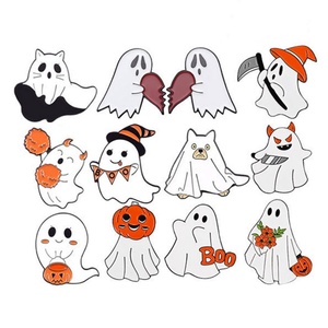 Pin de solapa profesional personalizado de metal, estilo horror, para ropa de moda, sombrero, suave y rígido, para Halloween, con logotipo y temática de cruz, al por mayor - Product Image 6