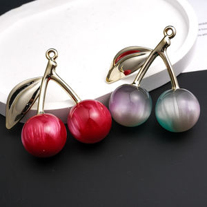 60*55mm Acrylique Perle Mélange Cerise Pendentif Lâche Perles Rouge Cerise Pendentif pour DIY Collier Fait Main - Product Image 4