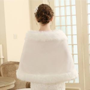 Feishiluo femmes <span class=keywords><strong>ivoire</strong></span> fausse fourrure mariée boléro hiver <span class=keywords><strong>mariage</strong></span> Cape cape enveloppement élégant mariée vestes - Product Image 5