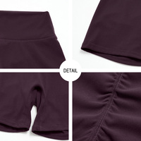 Short de yoga en tissu brossé FDK4208 avec double taille et design rehausseur de hanches pour la course en extérieur et le fitness