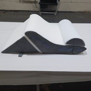 Offre Spéciale Transfrontalière : Ensemble Combiné Multifonctionnel Trois Pièces – Oreiller en Mousse à Mémoire de Forme, Cale en Mousse Courbée pour Hôtels, en Polyester - Product Image 4