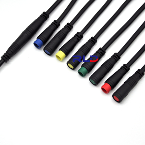 Realeader M8 6针圆形连接器IP65防水2 3 4 5针连接器，用于发光二极管 - Product Image 2
