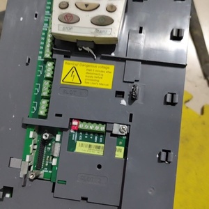 ACS5510-01-088A-4 Série ACS5510 45kW triphasé 380-480V 0-500Hz IP21 PLC à fréquence variable - Product Image 2