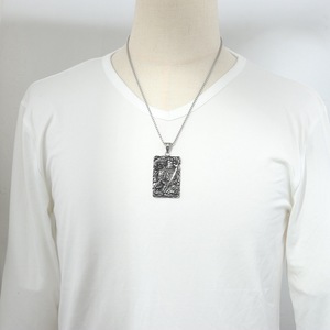 Collar con colgante de acero inoxidable yunnique Guan Gong para hombre, estilo Punk, colgante cuadrado con diseño de espada, regalo de joyería de moda - Product Image 3