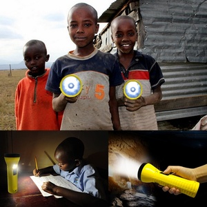 Eco-friendly Lead-acid Battery High Powerful <b>Led</b> Solar <b>Torch</b> for Rural Areas - Product Image 6
