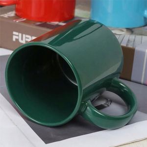 แก้วกาแฟเซรามิกสีสันสดใสพร้อมหูจับ สไตล์นอร์ดิก ดินเผาพิเศษ รูปทรงเฉพาะตัว ราคาโรงงาน ขายส่ง ของขวัญสุดพิเศษ - Product Image 4