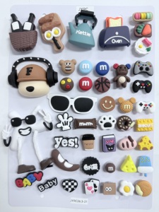 Nouveauté : Accessoires en PVC personnalisés pour chaussures, Breloques en PVC pour sabots, Breloques de chaussures en gros, design personnalisé, mignonnes et tendance - Product Image 4