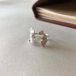 Bague Feuille de Ginkgo en Argent Pur S925 Wenchi, Plaqué Or 18K, Style Forêt Artistique et Tendance, Personnalité Unique, Ouverture Ajustable, Petite et Fraîche - Product Image 1