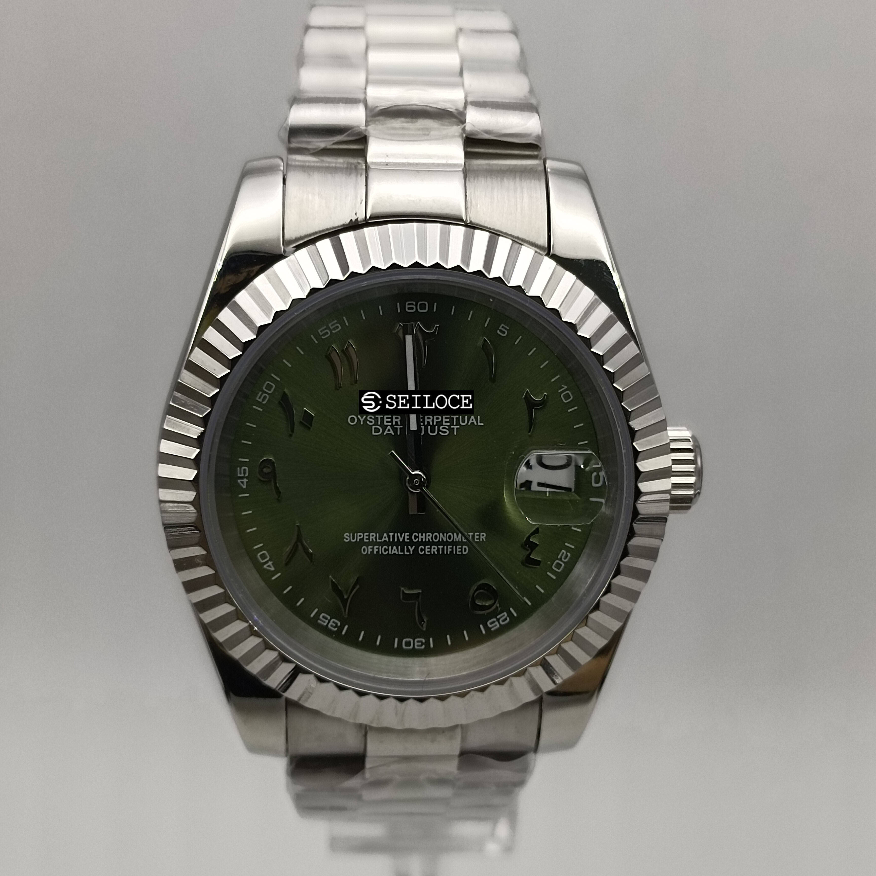 Boîtier argenté + cadran vert