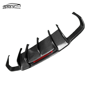 ناشر خلفي من ألياف الكربون عالي الجودة طراز <span class=keywords><strong>R</strong></span> مع إضاءة لسيارات مرسيدس بنز C218 فئة CLS63 - Product Image 5