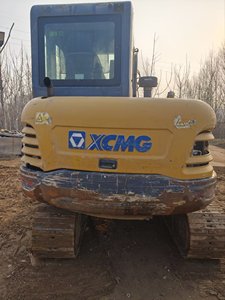 Mini-excavatrice XCM-G de 5,5 tonnes, modèle XE55D 2018, moteur à essence, capacité de la benne de 0,2 m³ - Product Image 4