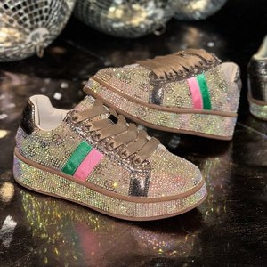 Zapatillas de lujo de caña alta con diamantes de imitación estrellados para mujer, nuevas zapatillas de diseñador con bloques de color arcoíris, suela gruesa, versátiles, estilo skate. - Product Image 1