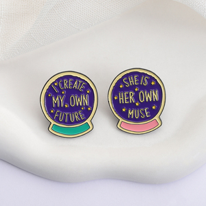 Femminismo spilla magica spilla con sfera di cristallo spilla in smalto I creo il mio futuro, lei è la sua musa spille distintivo gioielli regalo per donne - Product Image 3