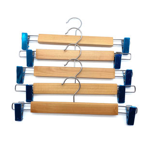 ไม้แขวนเสื้อไม้คุณภาพดีที่สุด ขายส่งไม้แขวนเสื้อไม้พร้อมโลโก้ สำหรับเสื้อผ้า มีจำหน่าย - Product Image 2