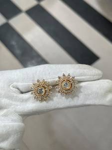 Ensemble de bijoux traditionnels indiens Polki en laiton plaqué rhodium avec pendentif Kundan et diamants de laboratoire pour femmes, idéal pour mariage et mariée, vente en gros - Product Image 5
