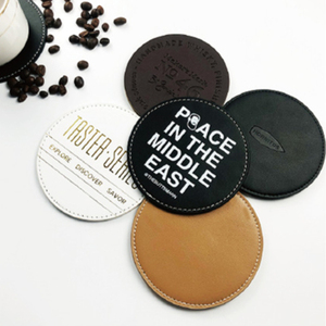 Juego de Posavasos de Cuero PU con Logotipo Personalizado - Posavasos Resistentes al Calor para Regalos Promocionales y Eventos Corporativos - Product Image 4