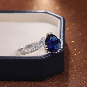 Anello F187 con Zaffiro Taglio Ovale in Argento 925 con Incastonatura a Pavé, Anello di Fidanzamento con Gemma per Donna - Product Image 6