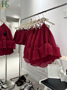 Vestido Mini Rojo con Cuello Halter, Sin Mangas, Cintura Alta, con Volantes en Capas, Ligero y Femenino - Product Image 4