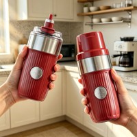 Nieuwe USB-aangedreven oplaadbare sapbeker Licuadora Portatil Recargable multifunctionele draagbare mini blender sapcentrifuge 300ml sapcentrifuge