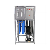 Machine de traitement de l'eau alcaline en acier inoxydable commercial RUNBOW 500LPH Équipement d'eau pure par osmose inverse Réservoir sous pression