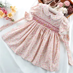 Vestidos de bebê fumado floral, vestido para meninas; vestidos florais para bebês; roupas infantis feitos à mão;