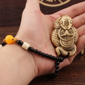Colgante de serpiente dorada de latón, amuleto de animal de estilo chino de latón macizo para regalo, adorno decorativo unisex - Product Image 2