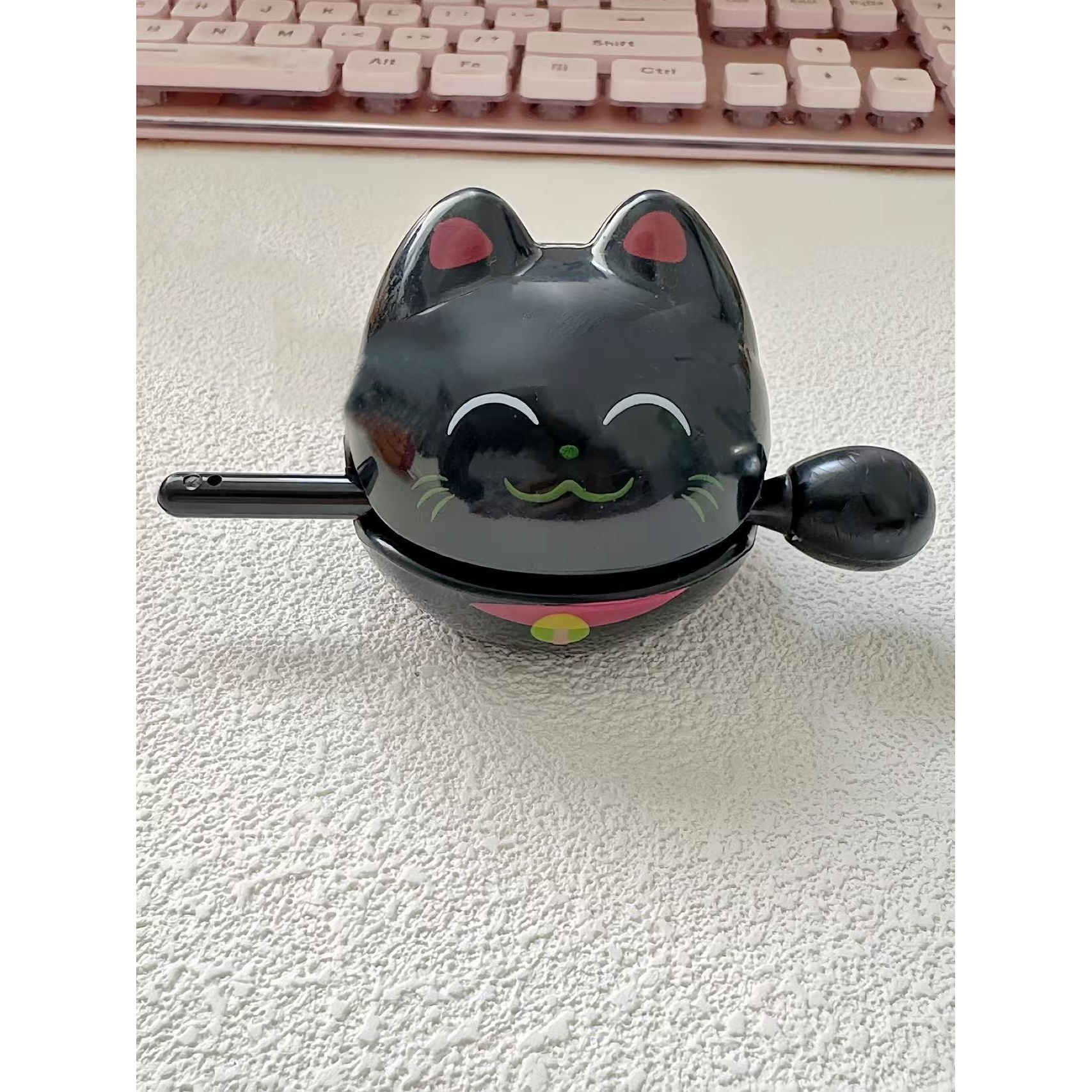 Black lucky cat