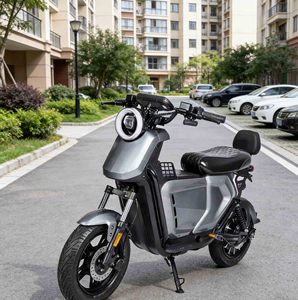 Motocicleta Asistida por Energía Diseñada Específicamente para Adultos, Equipada con un Motor de 350W y un Sistema de Discos - Product Image 1