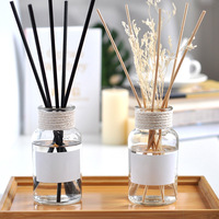 Diffuseur de roseaux parfumés pour décoration de maison de luxe Bâton de parfum Diffuseur de roseaux écologique Bouteille en verre Diffuseur de roseaux d'huile essentielle