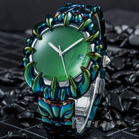 Montre de luxe en gros, design personnalisé, griffe torsadée unique, mouvement japonais, montres à quartz en acier inoxydable pour hommes