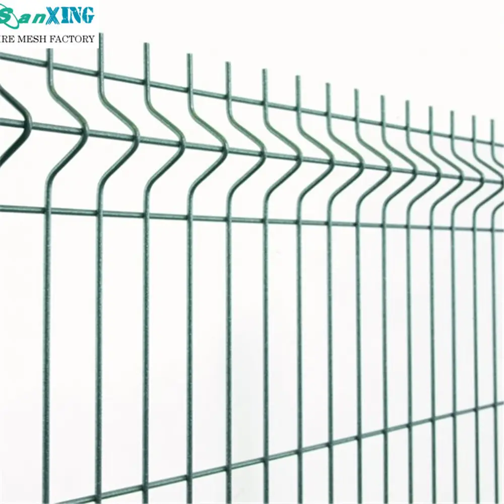 Curvy welded wire mesh fence / PVC galvanized welded wire fence panels